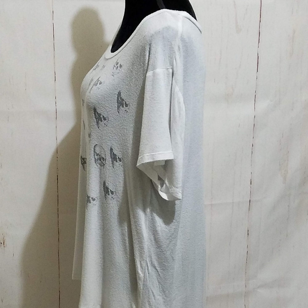 🛍 Fifth Sun Oversized Skull Scoop Neck Tee L - Picture 3 of 5